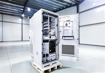 Wall-mounted energy storage battery for residential solar