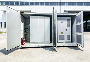 Surge protection combiner box for solar PV